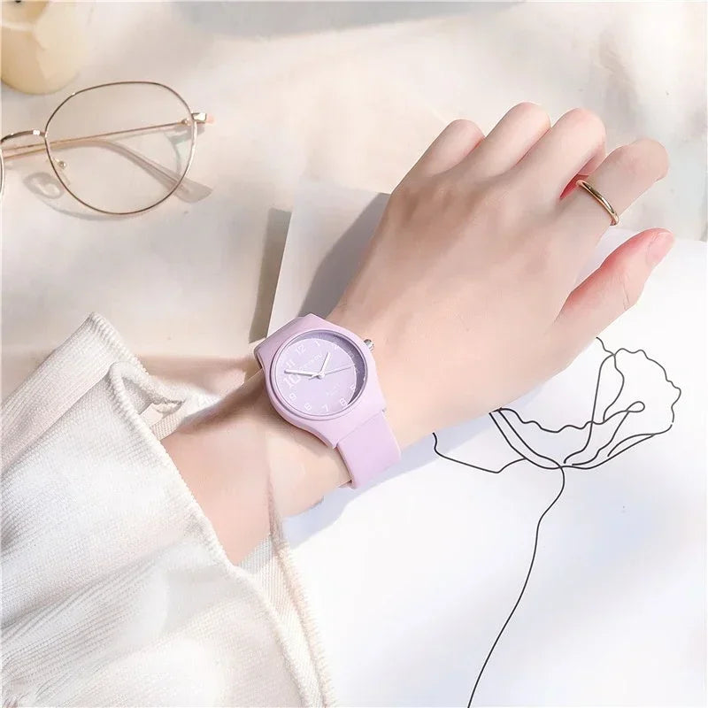 Candy Colors Silicone Strap Quartz Wristwatch Student Watch INS Korean Fashion Trendy Ladies Wristwatch Simple Versatile Clock
