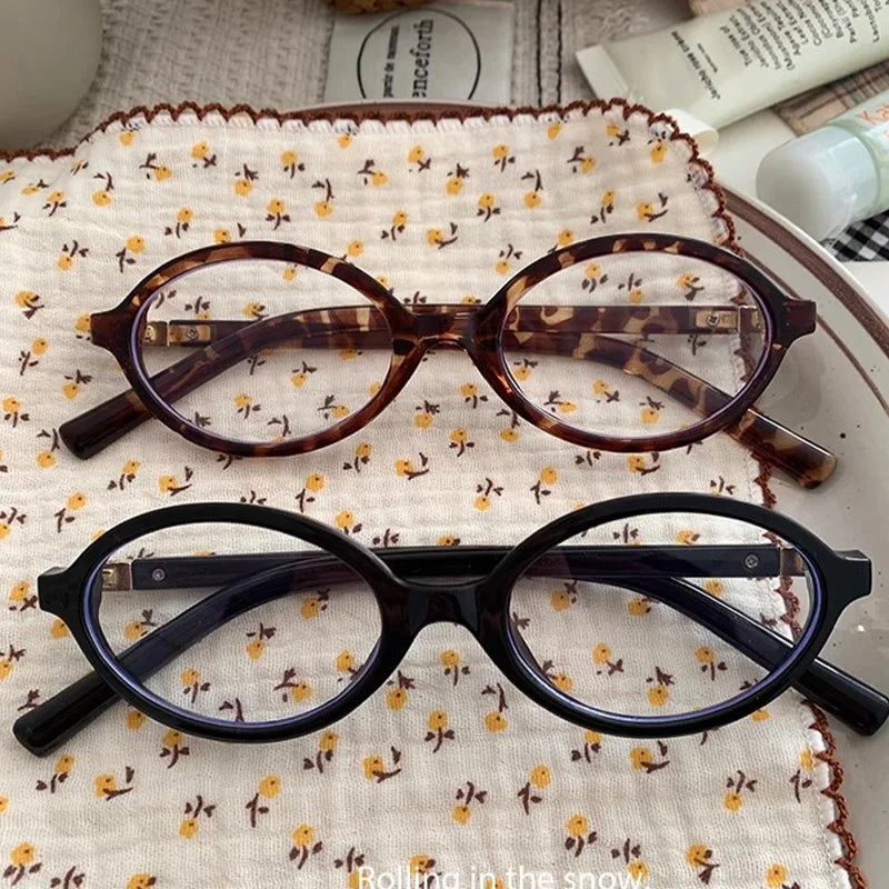 Y2K Retro Leopard Small Oval Frame Glasses Women Spice Girl Cool Eyewear New Black Reading Computer Anti Blue Light Eyeglasses