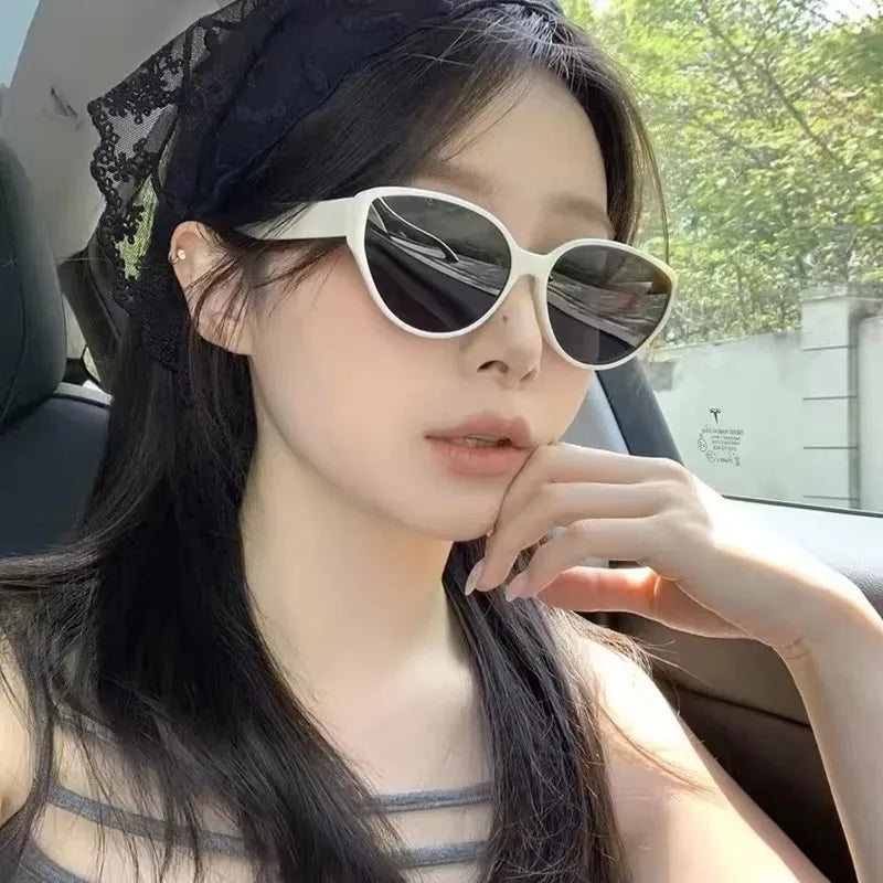 Y2K Vintage Cat Eye Small Frame Sunglasses UV Resistant Eyeglasses for Men Women