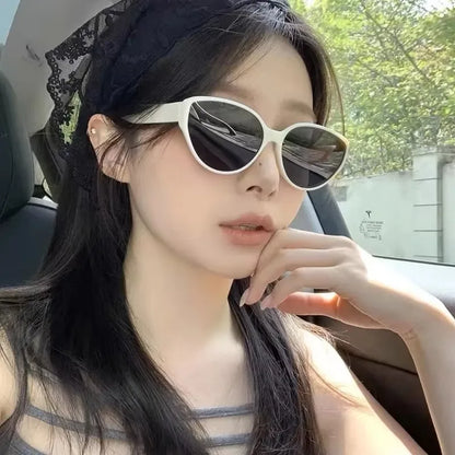 Y2K Vintage Cat Eye Small Frame Sunglasses UV Resistant Eyeglasses for Men Women