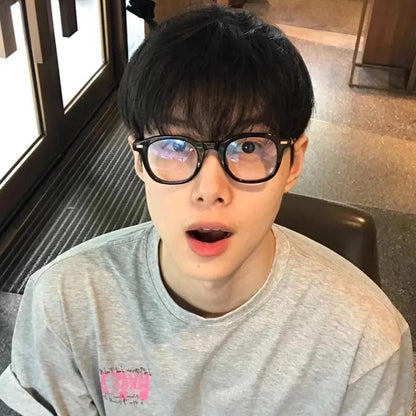 Vintage Rivet Round Frame Glasses Women Black White Leopard Eyewear Trend Brand Reading Computer Y2K Anti Blue Light Eyeglasses