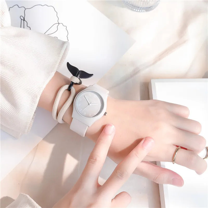 Candy Colors Silicone Strap Quartz Wristwatch Student Watch INS Korean Fashion Trendy Ladies Wristwatch Simple Versatile Clock