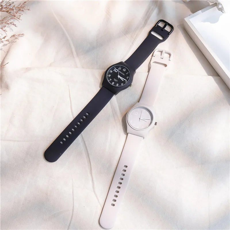 Candy Colors Silicone Strap Quartz Wristwatch Student Watch INS Korean Fashion Trendy Ladies Wristwatch Simple Versatile Clock