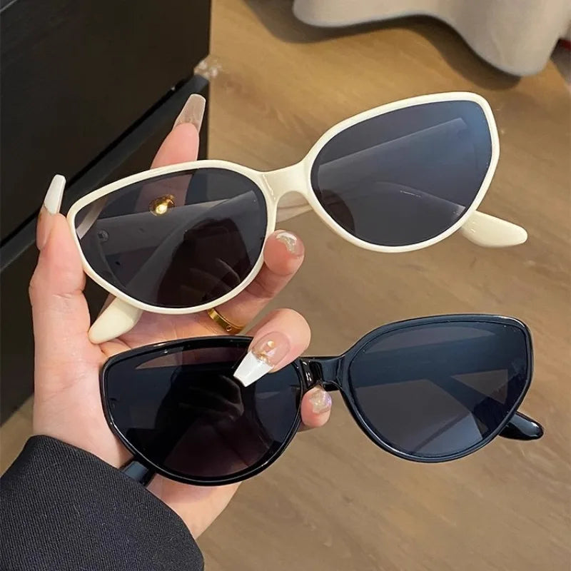 Y2K Vintage Cat Eye Small Frame Sunglasses UV Resistant Eyeglasses for Men Women
