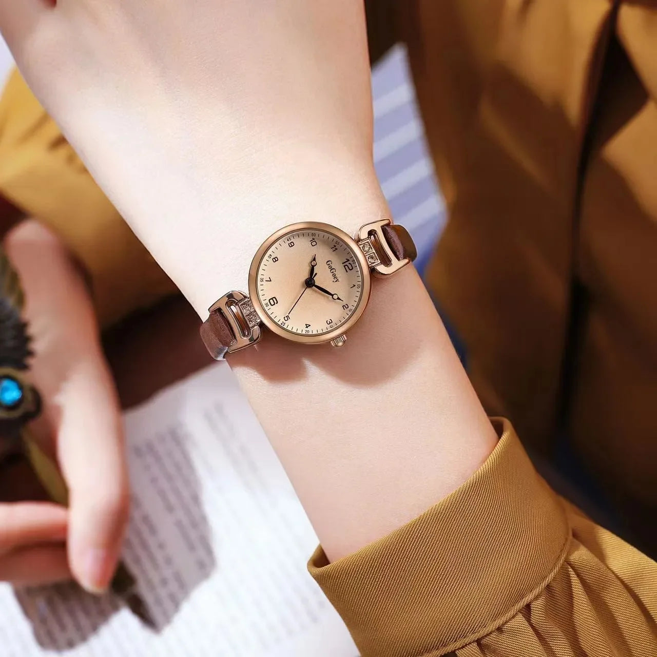 2025 Quartz Watch Women PU Leather Thin Strap Wristwatch Ladies Watches Solid Color Fashion Women Gift Watch Relojes Para Mujer